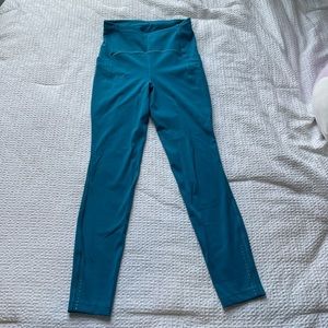 Lululemon swift speed leggings with pockets. Size 4